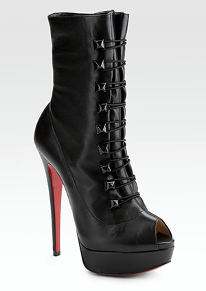 louboutin-alta-boutun-boots-01.jpg